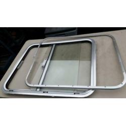 Aluminium schuifraam boot