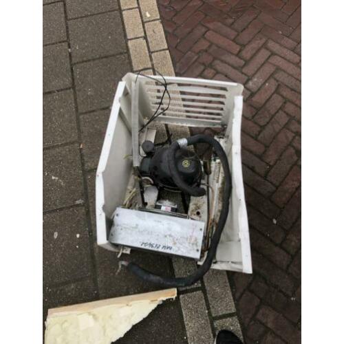 Twee goed werkende koeling motoren
