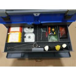 Vis kist met diverse accessoires