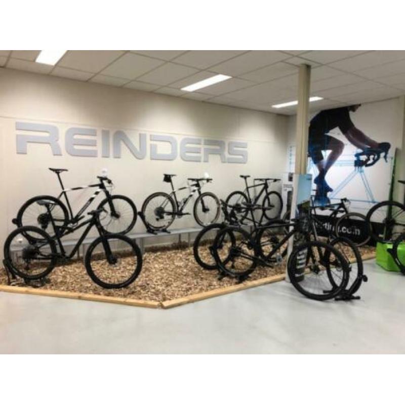 Cannondale CAAD 13 Disc Shimano 105 racefietsen NIEUW
