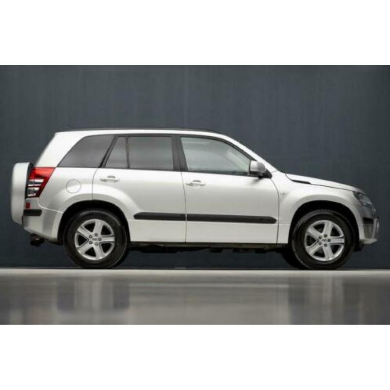 Suzuki Grand Vitara 2.0-16V High Executive (SCHUIFDAK, LEDER