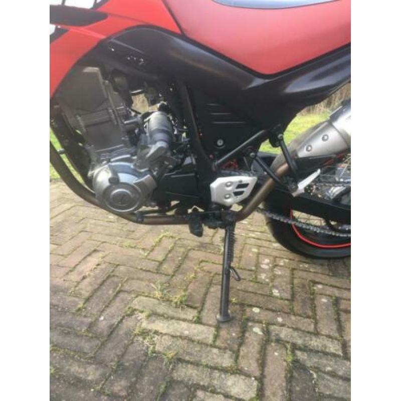 Yamaha xt660x