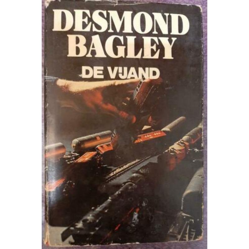 4 boeken van Desmond Bagley