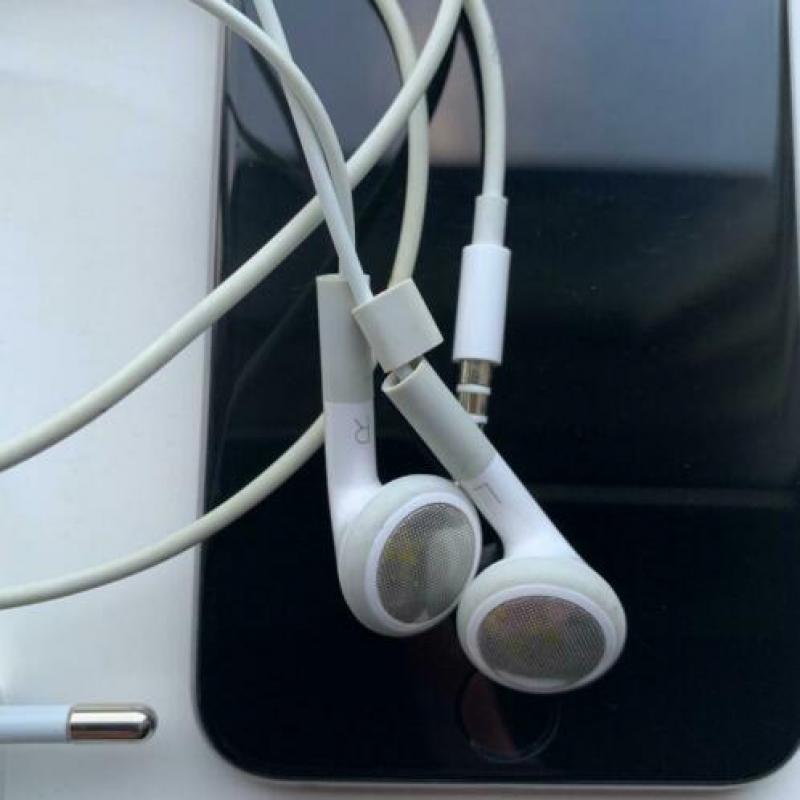 iPhone 6 met 16 GB
