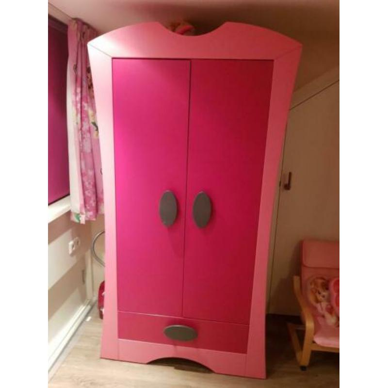 Ikea kast rosé mammut