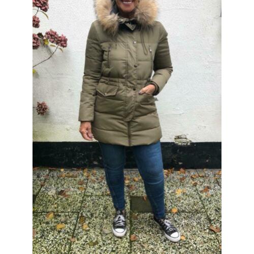 Army Green Jas met Afneembare Kraag in maat M!!!
