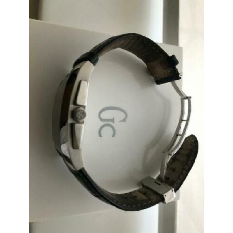 Guess collection z.g.a.n.