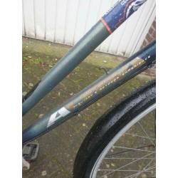 Fijne altra damesfiets