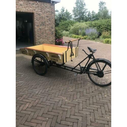 Bakfiets gerestaureerd uit 1949