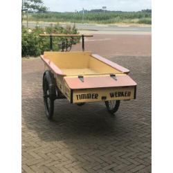 Bakfiets gerestaureerd uit 1949