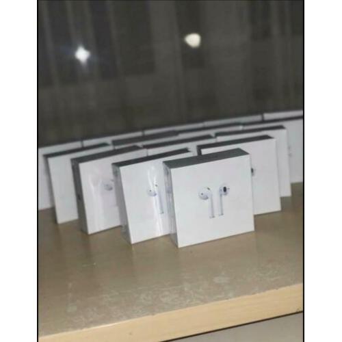 Apple AirPods 2 met Wireless Chargingcase