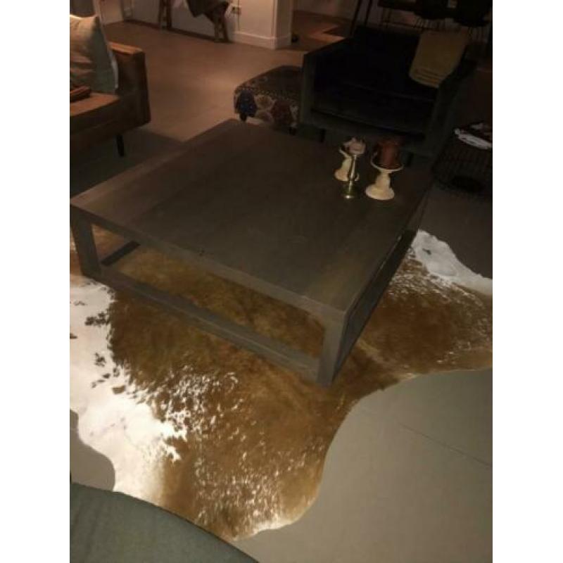 Stoere industriële houten salontafel