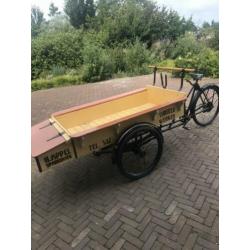 Bakfiets gerestaureerd uit 1949