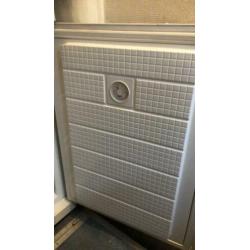 Bosch vriezer tafelmodel 82 liter 3 lades