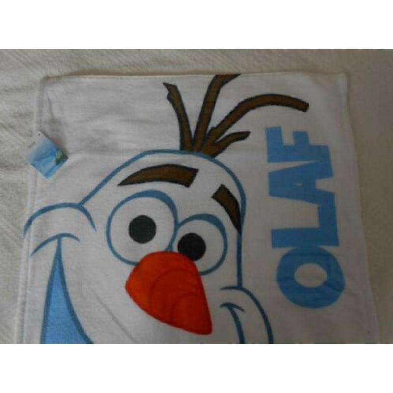 Nieuw badlaken van Disney 57 x 110 cm (ik heb er twee van)