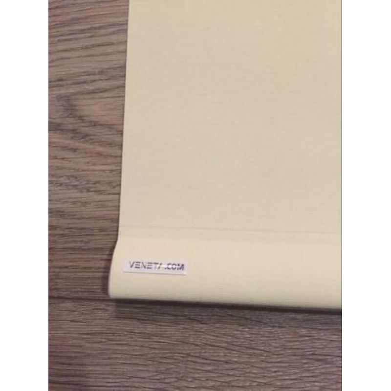 Veneta verduisterend rolgordijn licht beige 905mm x 1200mm
