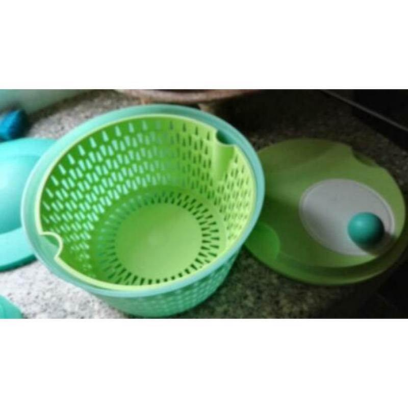 Tupperware slacentrifuge