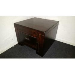 Set van 2 teakhouten salontafels (wengé) met opberglade