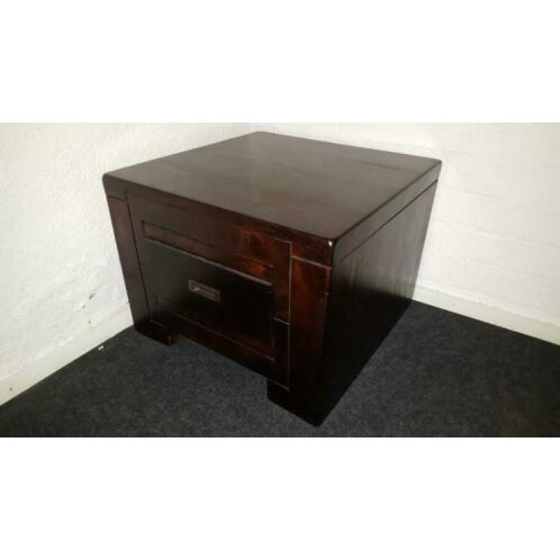 Set van 2 teakhouten salontafels (wengé) met opberglade