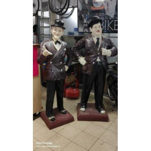 Laurel Hardy levensgrote poppen uit videotheek