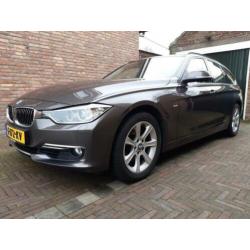 BMW 328i touring 245pk Aut 2013 leer, bus, trekhaak, TOP