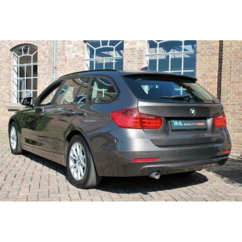 BMW 3-serie Touring 318d High Executive Upgrade Automaat 201