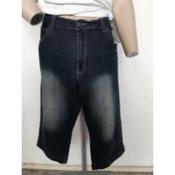 Korte Bermuda broek van Miss Etam maat 50