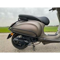 Vespa Sprint S - Euro 4 - Custom - ZGAN