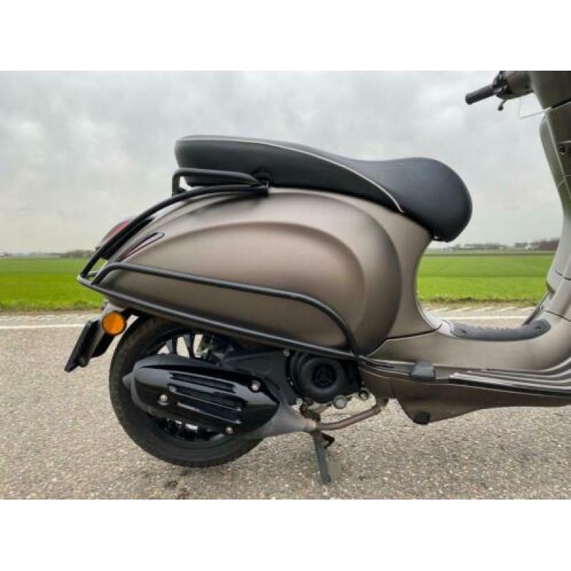 Vespa Sprint S - Euro 4 - Custom - ZGAN