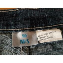 Korte Bermuda broek van Miss Etam maat 50