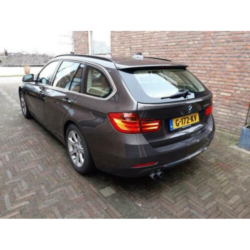 BMW 328i touring 245pk Aut 2013 leer, bus, trekhaak, TOP
