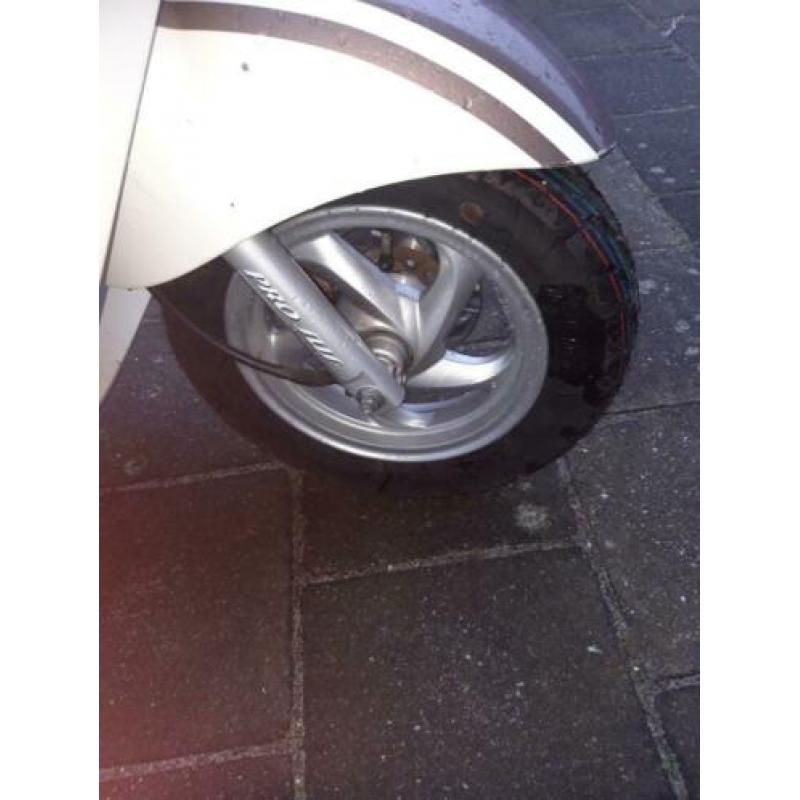 sym mio,snor,scooters,scooter,25km,4 takt,