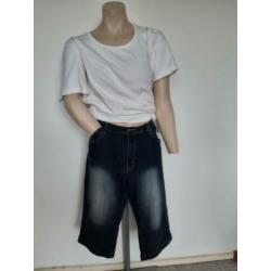 Korte Bermuda broek van Miss Etam maat 50