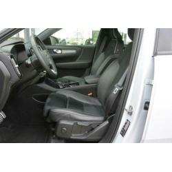 Volvo XC40 T3 163PK R-Design Standkachel / Keyless / PDC v+a