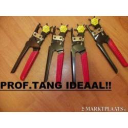 Pfaff smarter 140s met harde kap en draadinoger