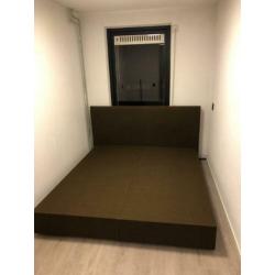 Nette bruine boxspring 180/200