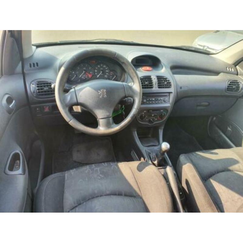 Peugeot 206 SW 1.6-16V XS