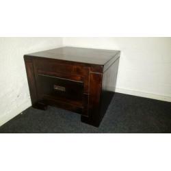 Set van 2 teakhouten salontafels (wengé) met opberglade