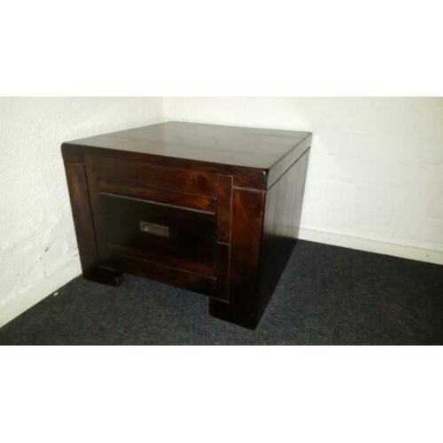 Set van 2 teakhouten salontafels (wengé) met opberglade