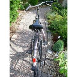 Damesfiets van het merk Union( overgenomen door Gazelle )