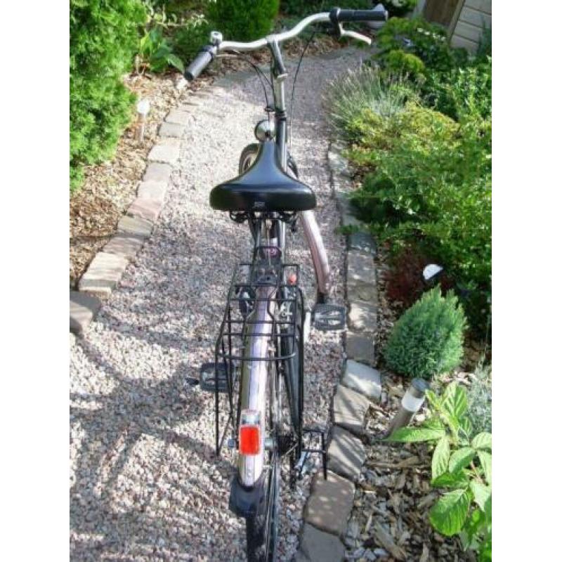 Damesfiets van het merk Union( overgenomen door Gazelle )
