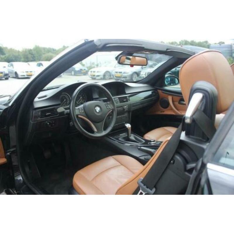 BMW 3-serie Cabrio 325i High Executive 3.0 Navi Xenon 19 Inc