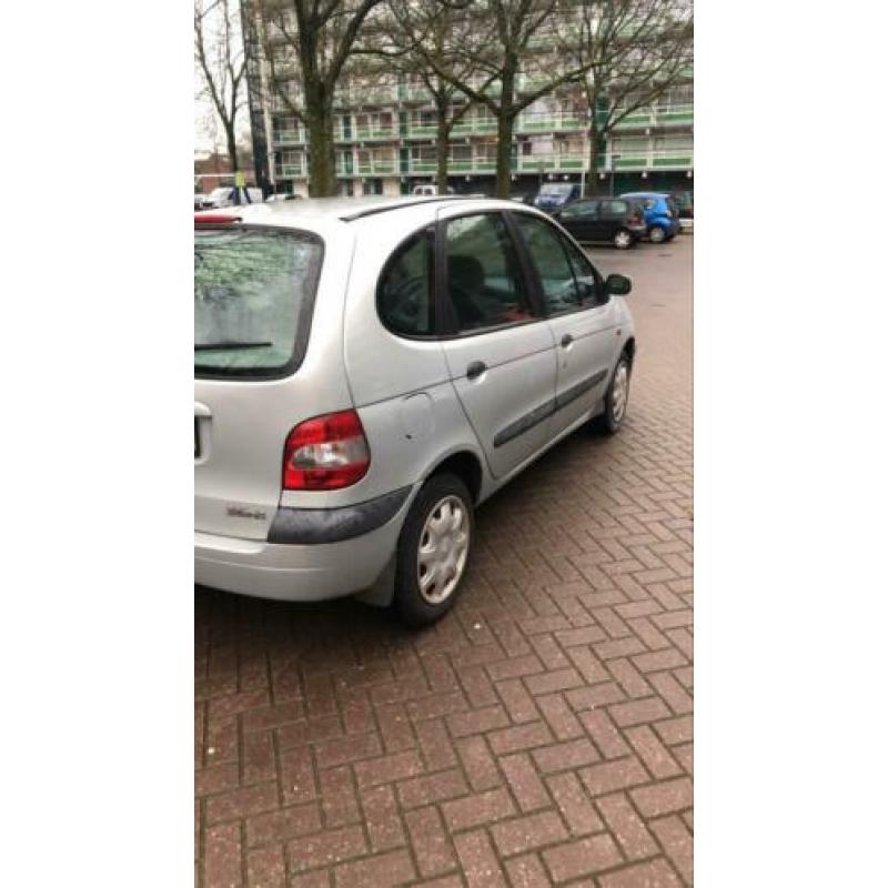 Renault Megane Scenic 1.6 16V RT 2000 Grijs
