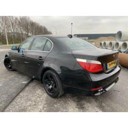 Bmw 5-serie 520i EXE/AUT/CRUIS/NAP/PDC/Y-TIMER/INRUIL MOG!!!
