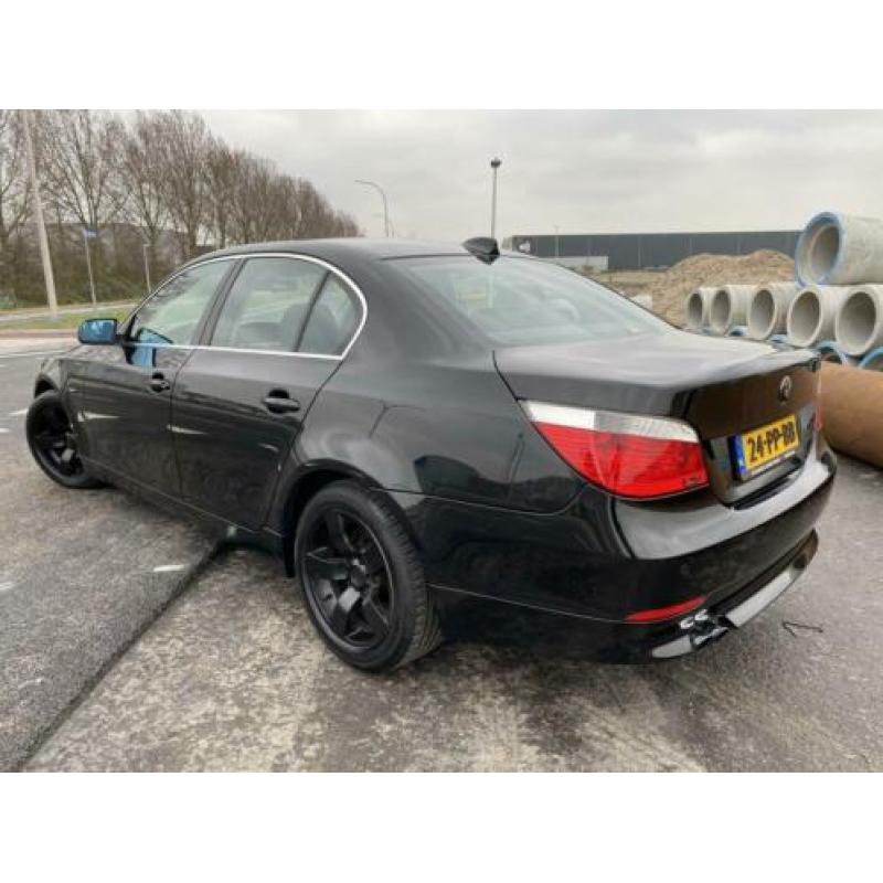 Bmw 5-serie 520i EXE/AUT/CRUIS/NAP/PDC/Y-TIMER/INRUIL MOG!!!