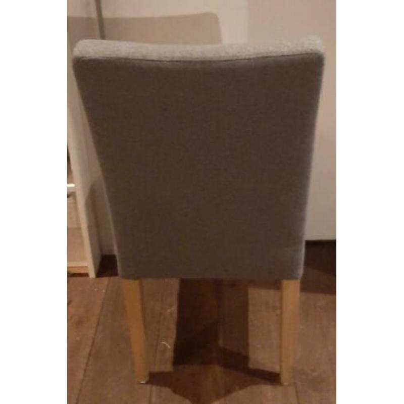 6 grijze eetkamerstoelen van het merk Woood