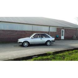 Ford Escort 1.6 Xr3i 1983 Grijs