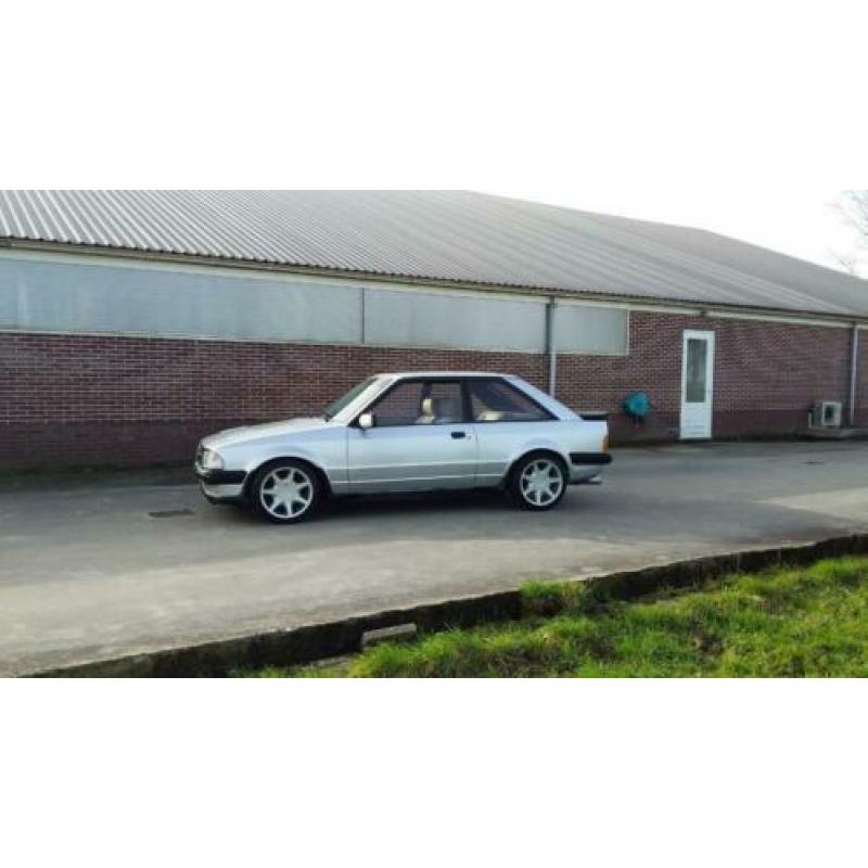 Ford Escort 1.6 Xr3i 1983 Grijs