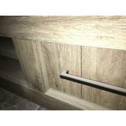 3 delig Meubel set - eettafel - tv meubelstuk - kast