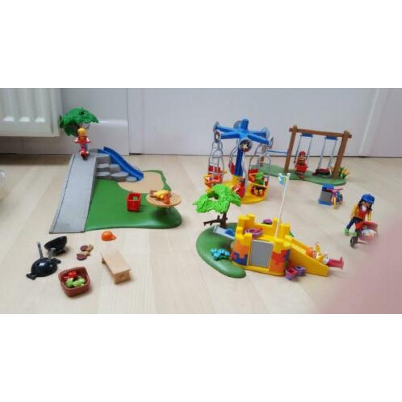 Playmobil grote speeltuin met diverse extra's